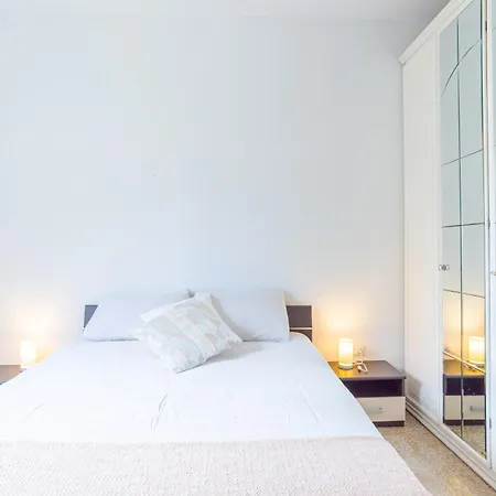 Apartment Bright & Cosy With Balcony *