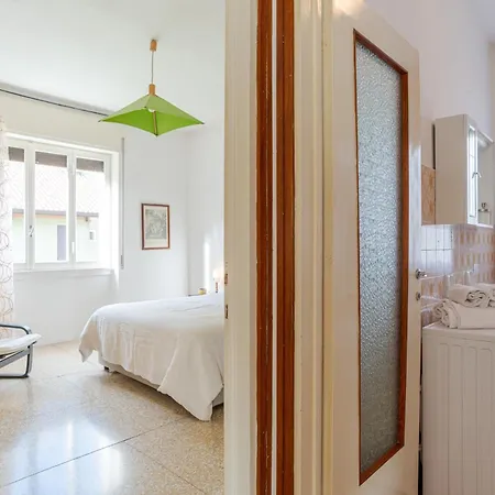 Bright & Cosy With Balcony Apartment Barni