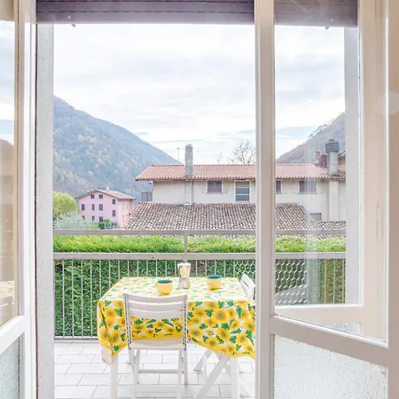 Apartment Bright & Cosy With Balcony